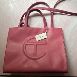 Telfar Medium Shopping Bag in Corned Beef (pink)